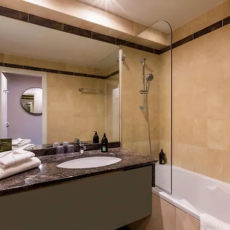 Adagio Haussmann Champs Elysees Aparthotel 4*