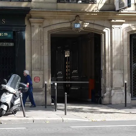 Aparthotel Adagio Haussmann Champs Elysees 4*