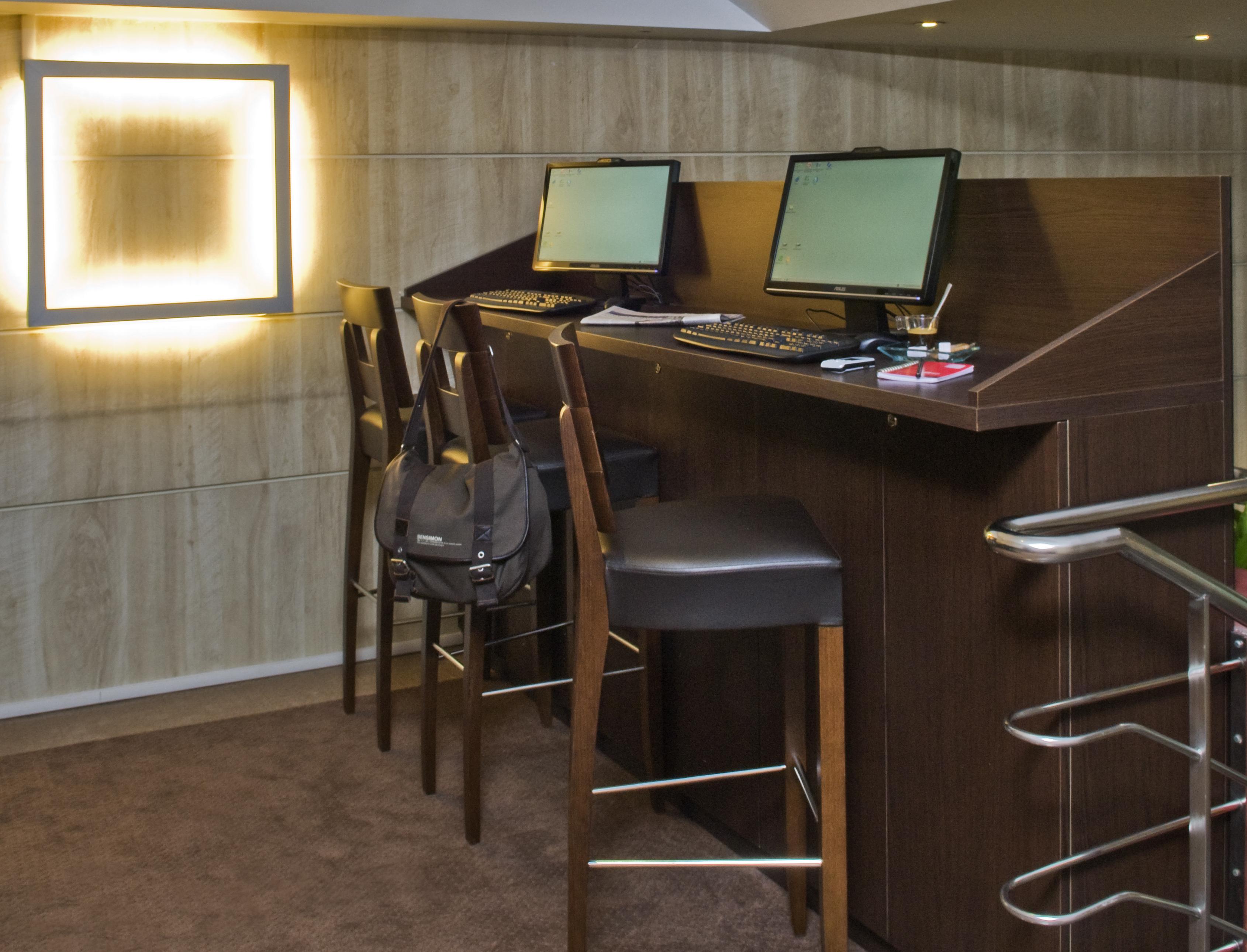 Adagio Haussmann Champs Elysees